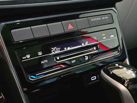 VOLKSWAGEN T-Cross 1.4 4P 250 TSI FLEX HIGHLINE AUTOM�TICO, Foto 9