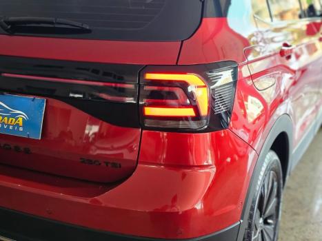 VOLKSWAGEN T-Cross 1.4 4P 250 TSI FLEX HIGHLINE AUTOM�TICO, Foto 13