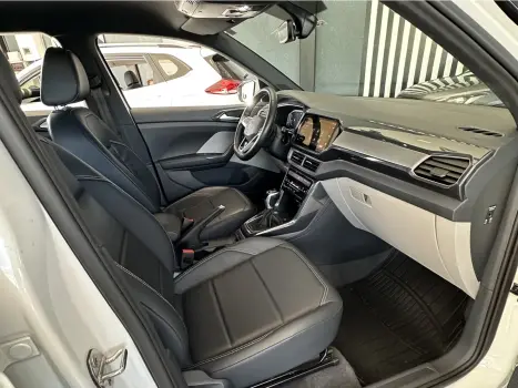 VOLKSWAGEN T-Cross 1.4 4P 250 TSI FLEX HIGHLINE AUTOM�TICO, Foto 12