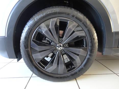 VOLKSWAGEN T-Cross 1.4 4P 250 TSI FLEX HIGHLINE AUTOM�TICO, Foto 7