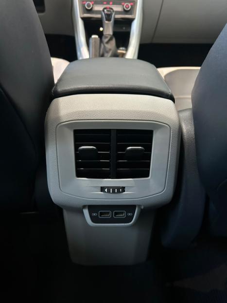 VOLKSWAGEN T-Cross 1.4 4P 250 TSI FLEX HIGHLINE AUTOM�TICO, Foto 13