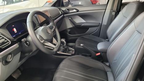 VOLKSWAGEN T-Cross 1.0 4P 200 TSI FLEX COMFORTLINE AUTOM�TICO, Foto 8