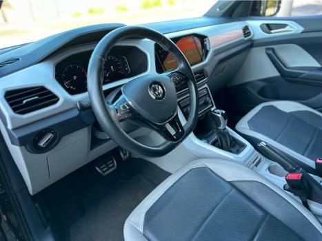 VOLKSWAGEN T-Cross 1.4 4P 250 TSI FLEX HIGHLINE AUTOM�TICO, Foto 14