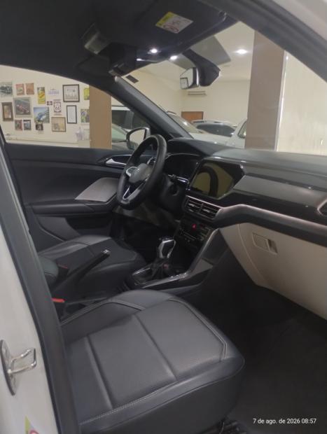 VOLKSWAGEN T-Cross 1.4 4P 250 TSI FLEX HIGHLINE AUTOM�TICO, Foto 4