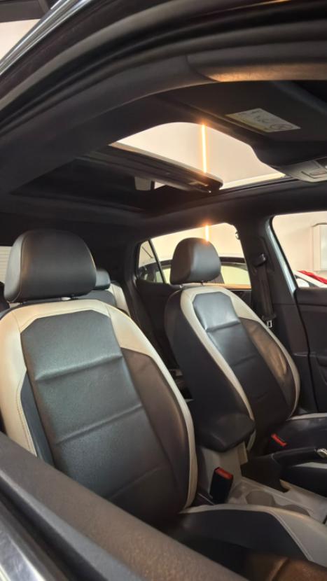 VOLKSWAGEN T-Cross 1.4 4P 250 TSI FLEX HIGHLINE AUTOM�TICO, Foto 14