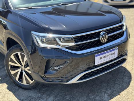 VOLKSWAGEN Taos 1.4 16V 4P FLEX 250 TSI HIGHLINE AUTOMÁTICO, Foto 2 VOLKSWAGEN Taos 1.4 16V 4P FLEX 250 TSI HIGHLINE AUTOMÁTICO, Foto 2