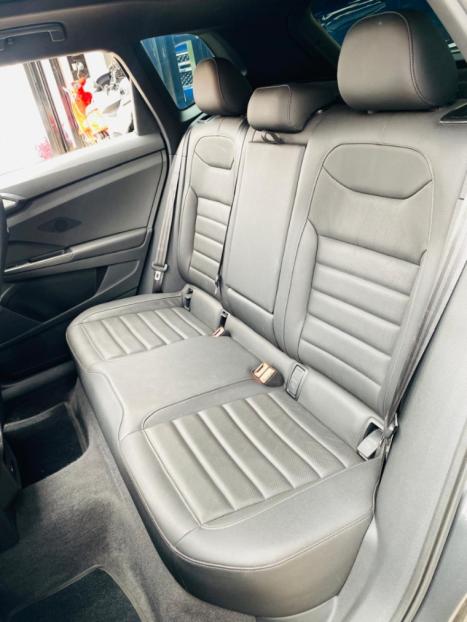 VOLKSWAGEN Taos 1.4 16V 4P FLEX 250 TSI HIGHLINE AUTOMTICO, Foto 17