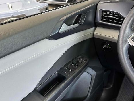 VOLKSWAGEN Taos 1.4 16V 4P FLEX 250 TSI COMFORTLINE AUTOMTICO, Foto 19