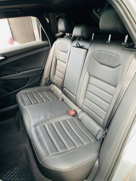 VOLKSWAGEN Taos 1.4 16V 4P FLEX 250 TSI HIGHLINE AUTOM�TICO, Foto 15