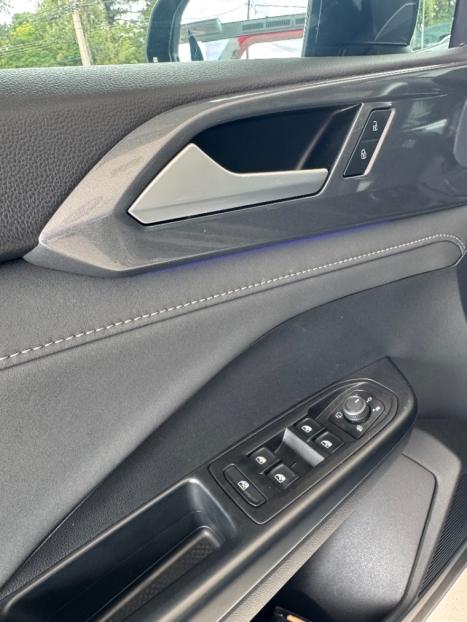 VOLKSWAGEN Taos 1.4 16V 4P FLEX 250 TSI HIGHLINE AUTOM�TICO, Foto 14