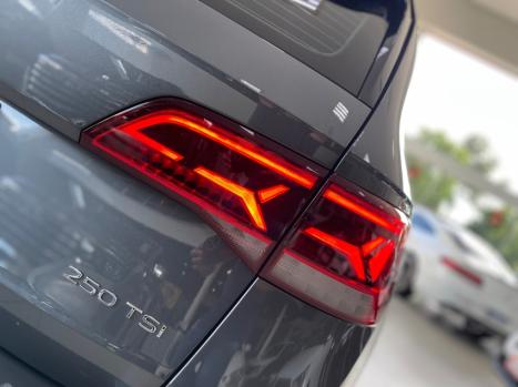 VOLKSWAGEN Taos 1.4 16V 4P FLEX 250 TSI COMFORTLINE AUTOM�TICO, Foto 9