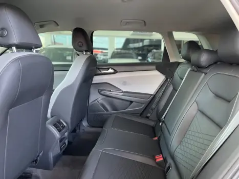 VOLKSWAGEN Taos 1.4 16V 4P FLEX 250 TSI COMFORTLINE AUTOM�TICO, Foto 11