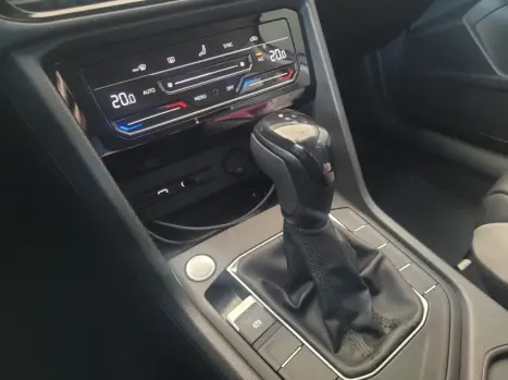 VOLKSWAGEN Taos 1.4 16V 4P FLEX 250 TSI COMFORTLINE AUTOM�TICO, Foto 16