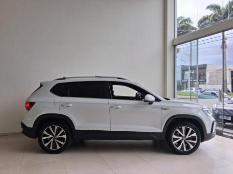 VOLKSWAGEN Taos 1.4 16V 4P FLEX 250 TSI HIGHLINE AUTOM�TICO, Foto 8