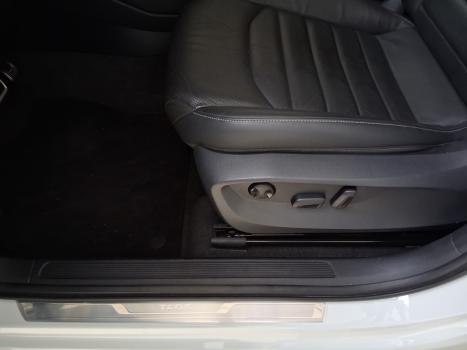 VOLKSWAGEN Taos 1.4 16V 4P FLEX 250 TSI HIGHLINE AUTOM�TICO, Foto 9