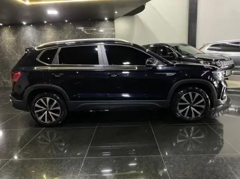 VOLKSWAGEN Taos 1.4 16V 4P FLEX 250 TSI HIGHLINE AUTOM�TICO, Foto 9