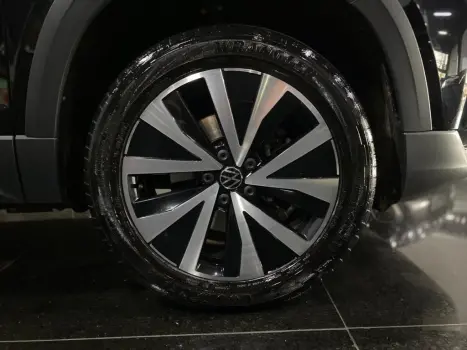 VOLKSWAGEN Taos 1.4 16V 4P FLEX 250 TSI HIGHLINE AUTOM�TICO, Foto 11