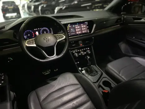 VOLKSWAGEN Taos 1.4 16V 4P FLEX 250 TSI HIGHLINE AUTOM�TICO, Foto 15