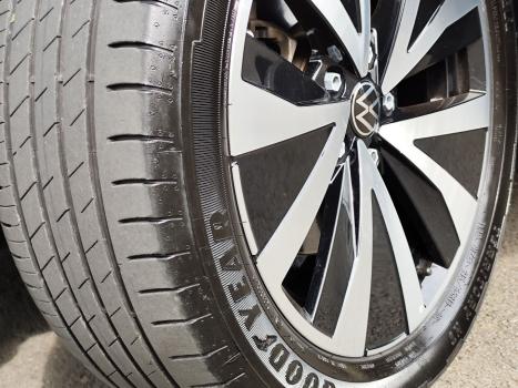 VOLKSWAGEN Taos 1.4 16V 4P FLEX 250 TSI HIGHLINE AUTOM�TICO, Foto 21