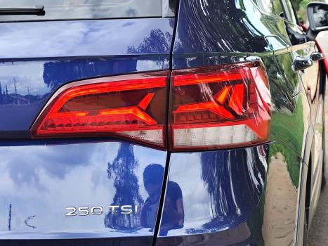 VOLKSWAGEN Taos 1.4 16V 4P FLEX 250 TSI HIGHLINE AUTOM�TICO, Foto 22