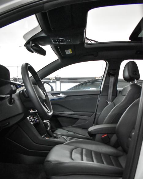 VOLKSWAGEN Taos 1.4 16V 4P FLEX 250 TSI HIGHLINE AUTOM�TICO, Foto 13