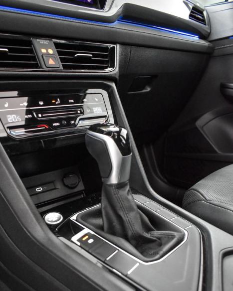 VOLKSWAGEN Taos 1.4 16V 4P FLEX 250 TSI HIGHLINE AUTOM�TICO, Foto 17