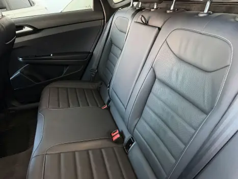 VOLKSWAGEN Taos 1.4 16V 4P FLEX 250 TSI HIGHLINE AUTOM�TICO, Foto 4