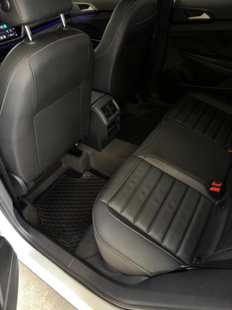 VOLKSWAGEN Taos 1.4 16V 4P FLEX 250 TSI HIGHLINE AUTOM�TICO, Foto 9