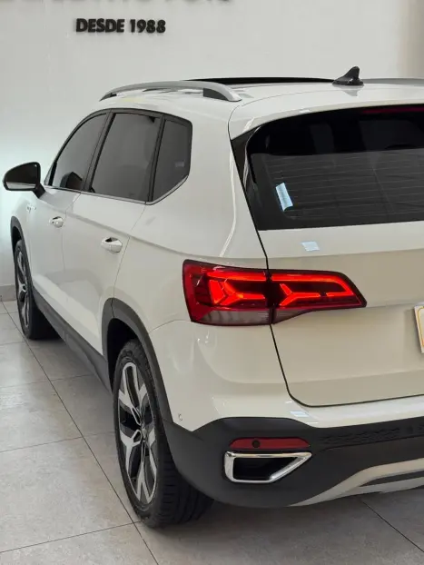 VOLKSWAGEN Taos 1.4 16V 4P FLEX 250 TSI HIGHLINE AUTOM�TICO, Foto 13