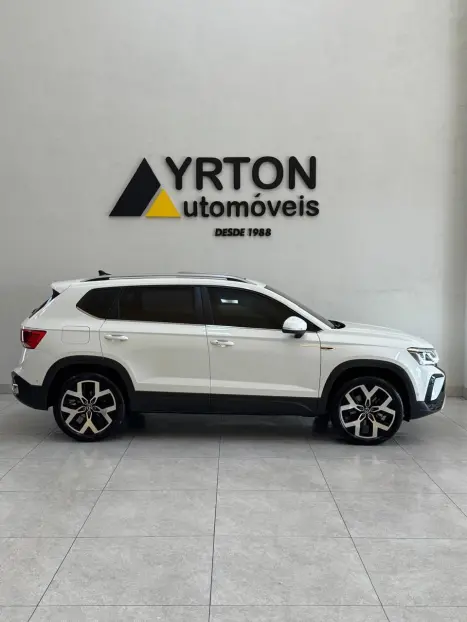 VOLKSWAGEN Taos 1.4 16V 4P FLEX 250 TSI HIGHLINE AUTOM�TICO, Foto 16