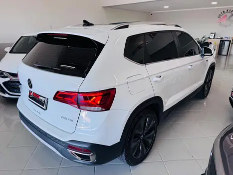 VOLKSWAGEN Taos 1.4 16V 4P FLEX 250 TSI HIGHLINE AUTOM�TICO, Foto 8