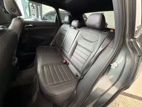 VOLKSWAGEN Taos 1.4 16V 4P FLEX 250 TSI HIGHLINE AUTOM�TICO, Foto 9