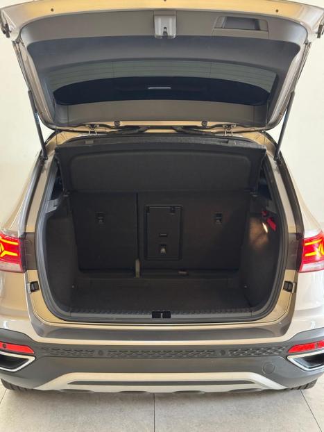 VOLKSWAGEN Taos 1.4 16V 4P FLEX 250 TSI HIGHLINE AUTOM�TICO, Foto 15