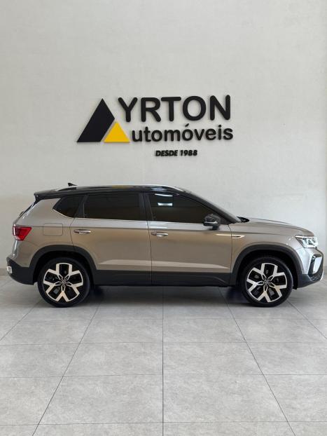 VOLKSWAGEN Taos 1.4 16V 4P FLEX 250 TSI HIGHLINE AUTOM�TICO, Foto 17