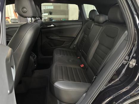 VOLKSWAGEN Taos 1.4 16V 4P FLEX 250 TSI HIGHLINE AUTOM�TICO, Foto 17