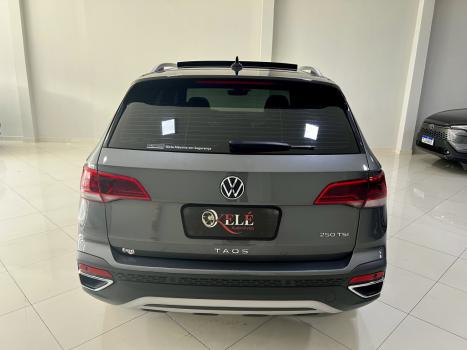 VOLKSWAGEN Taos 1.4 16V 4P FLEX 250 TSI HIGHLINE AUTOM�TICO, Foto 4