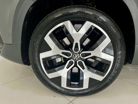 VOLKSWAGEN Taos 1.4 16V 4P FLEX 250 TSI HIGHLINE AUTOM�TICO, Foto 12