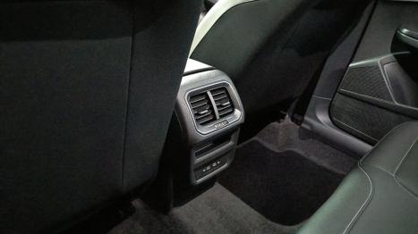 VOLKSWAGEN Taos 1.4 16V 4P FLEX 250 TSI COMFORTLINE AUTOM�TICO, Foto 10