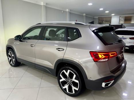 VOLKSWAGEN Taos 1.4 16V 4P FLEX 250 TSI HIGHLINE AUTOM�TICO, Foto 2
