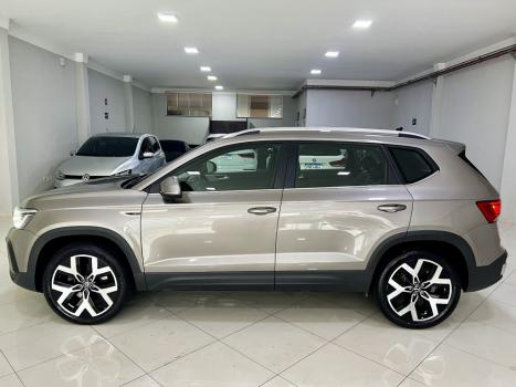 VOLKSWAGEN Taos 1.4 16V 4P FLEX 250 TSI HIGHLINE AUTOM�TICO, Foto 4