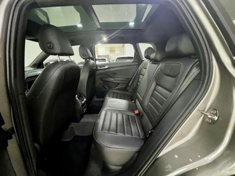 VOLKSWAGEN Taos 1.4 16V 4P FLEX 250 TSI HIGHLINE AUTOM�TICO, Foto 9