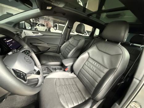 VOLKSWAGEN Taos 1.4 16V 4P FLEX 250 TSI HIGHLINE AUTOM�TICO, Foto 5
