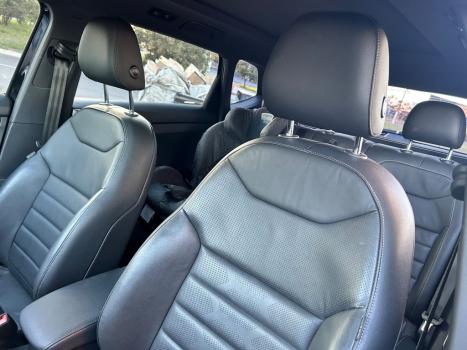 VOLKSWAGEN Taos 1.4 16V 4P FLEX 250 TSI HIGHLINE AUTOM�TICO, Foto 14