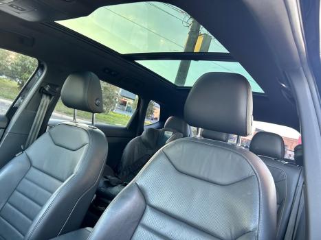 VOLKSWAGEN Taos 1.4 16V 4P FLEX 250 TSI HIGHLINE AUTOM�TICO, Foto 17