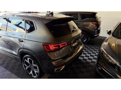 VOLKSWAGEN Taos 1.4 16V 4P FLEX 250 TSI HIGHLINE AUTOM�TICO, Foto 8