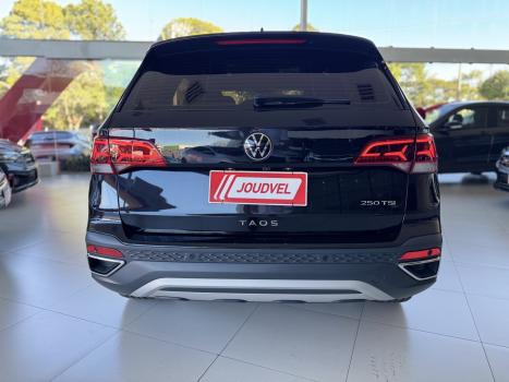 VOLKSWAGEN Taos 1.4 16V 4P FLEX 250 TSI HIGHLINE AUTOM�TICO, Foto 5