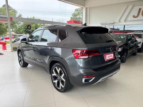 VOLKSWAGEN Taos 1.4 16V 4P FLEX 250 TSI HIGHLINE AUTOM�TICO, Foto 4