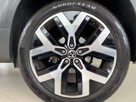 VOLKSWAGEN Taos 1.4 16V 4P FLEX 250 TSI HIGHLINE AUTOM�TICO, Foto 8