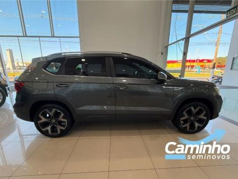 VOLKSWAGEN Taos 1.4 16V 4P FLEX 250 TSI HIGHLINE AUTOM�TICO, Foto 4