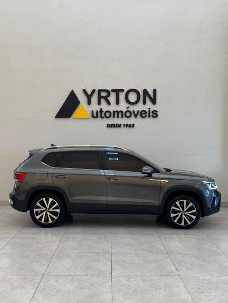 VOLKSWAGEN Taos 1.4 16V 4P FLEX 250 TSI HIGHLINE AUTOM�TICO, Foto 16